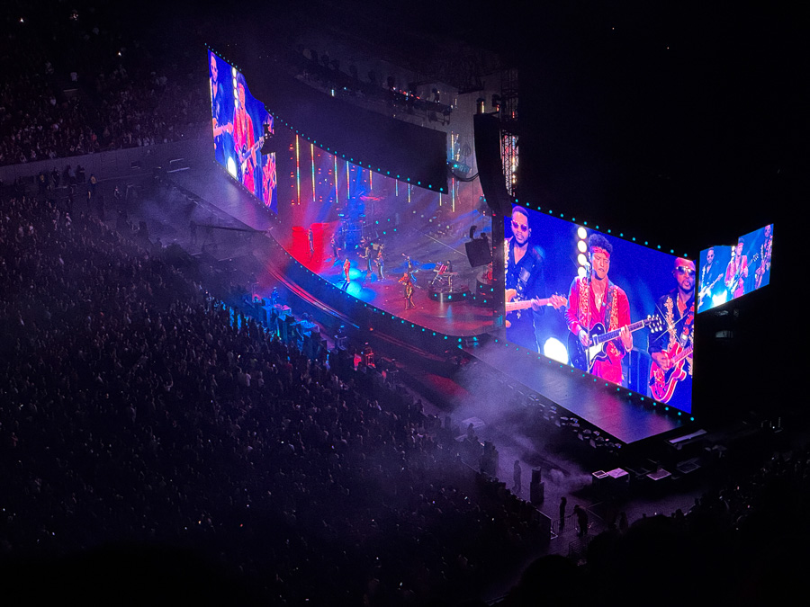 Bruno Mars 61