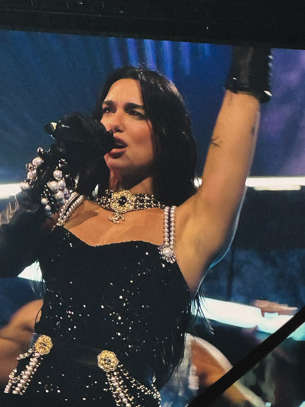 Dua Lipa 38