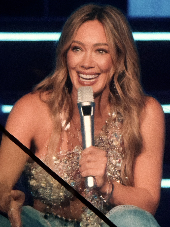 Hilary Duff 30